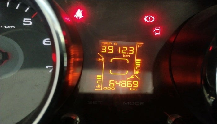 2016 Mahindra TUV300 T8, Diesel, Manual, 64,869 km, interior