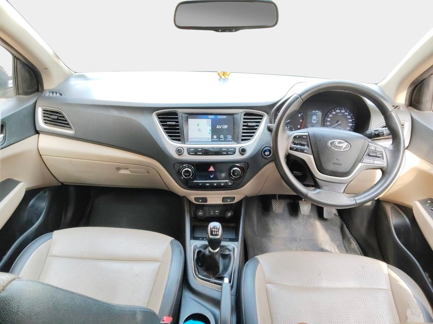 2019 Hyundai Verna 1.6 VTVT SX O, Petrol, Manual, 81,810 km, interior