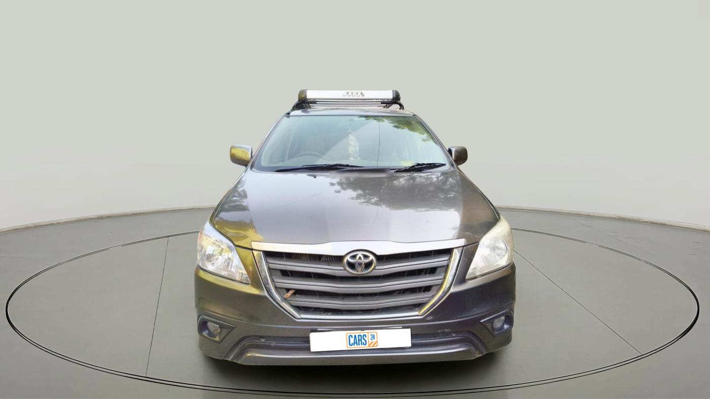 2013 Toyota Innova 2.5 GX 8 STR, Diesel, Manual, 2,30,000 km, exterior