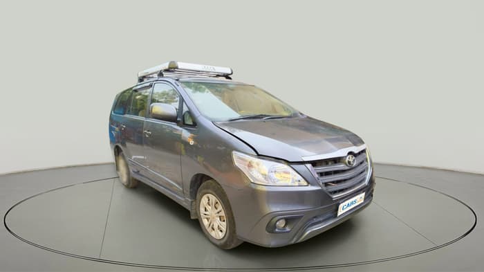 2013 Toyota Innova 2.5 GX 8 STR, Diesel, Manual, 2,30,000 km, exterior