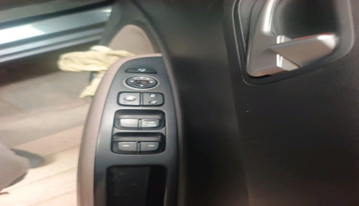 2016 Hyundai Grand i10 ASTA 1.2 KAPPA VTVT, Petrol, Manual, 21,282 km, interior