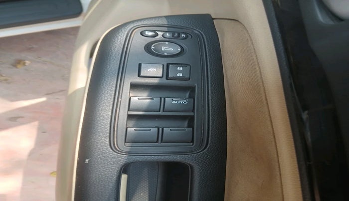 2019 Honda Amaze 1.2L I-VTEC VX CVT, Petrol, Automatic, 30,100 km, interior