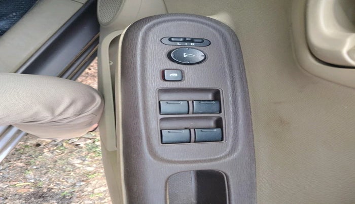 2013 Honda Amaze 1.2L I-VTEC S, Petrol, Manual, 88,367 km, interior