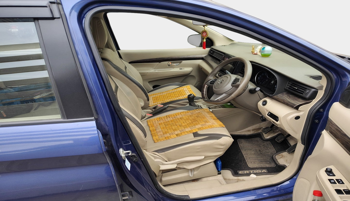 2020 Maruti Ertiga ZXI+ SHVS, Petrol, Manual, 22,939 km, interior