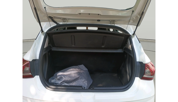 2021 Hyundai NEW I20 SPORTZ 1.2 MT, Petrol, Manual, 35,978 km, exterior