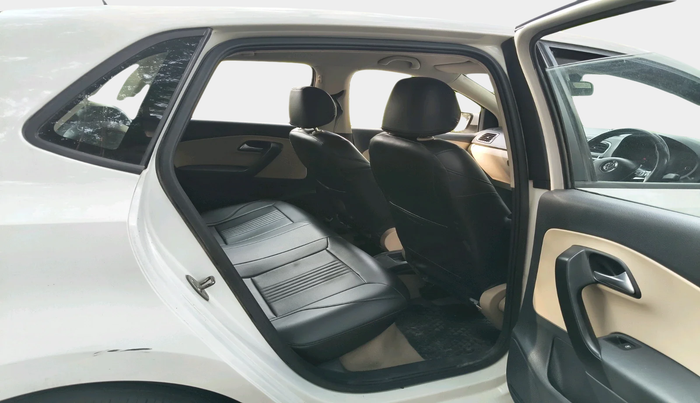 2015 Volkswagen Polo HIGHLINE1.2L, Petrol, Manual, 68,769 km, interior