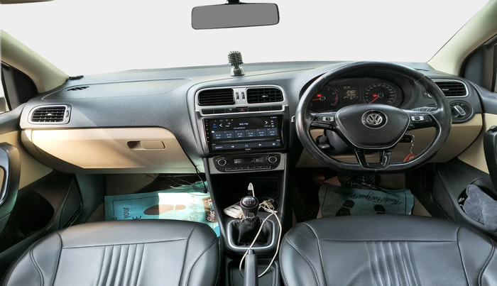 2015 Volkswagen Polo HIGHLINE1.2L, Petrol, Manual, 68,769 km, interior