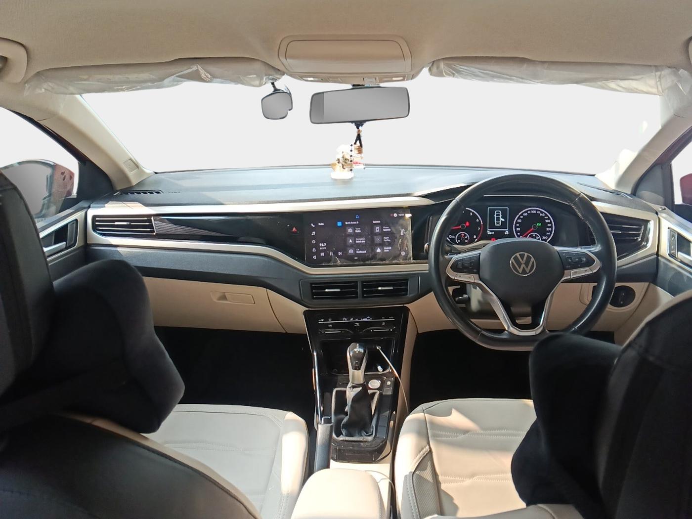 2022 Volkswagen VIRTUS HIGHLINE TSI 1.0 AT, Petrol, Automatic, 34,819 km, interior