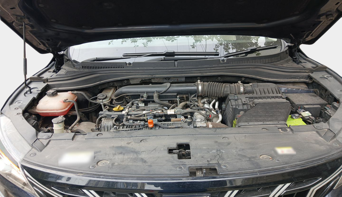 2022 Mahindra XUV700 AX 5 P MT 7 STR, Petrol, Manual, 46,158 km, exterior