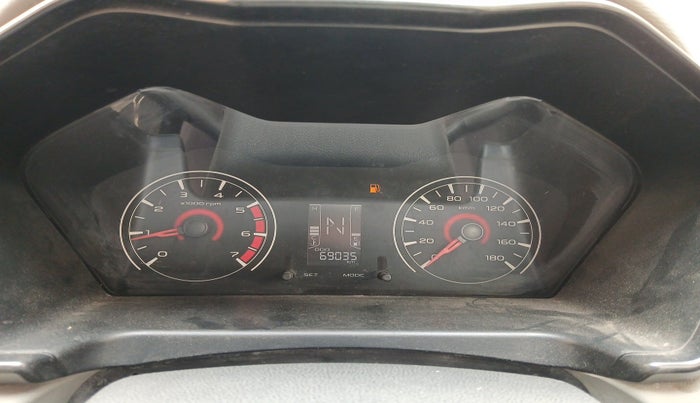 2016 Mahindra Kuv100 K2 PLUS 6 STR, Petrol, Manual, 69,035 km, interior