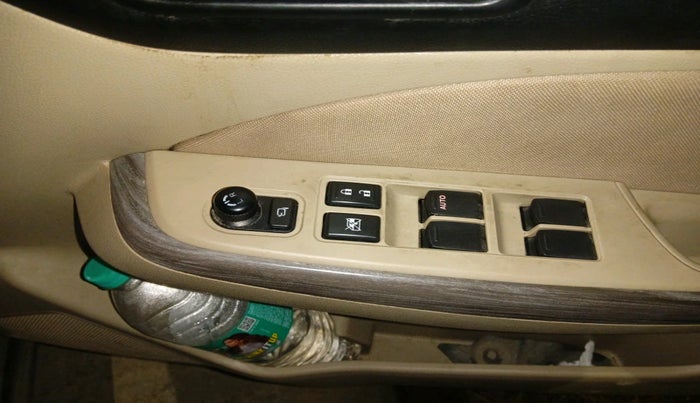 2022 Maruti Dzire ZXI CNG, Petrol, Manual, 1,03,479 km, interior