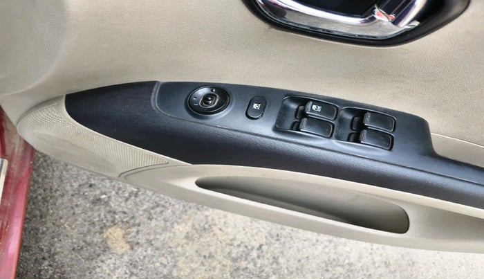 2012 Hyundai i10 MAGNA 1.2, Petrol, Manual, 83,579 km, interior