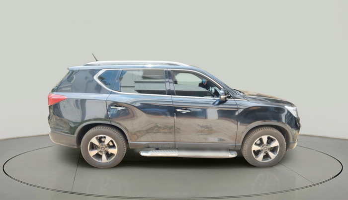 2019 Mahindra ALTURAS G4 4WD AT, Diesel, Automatic, 79,680 km, exterior