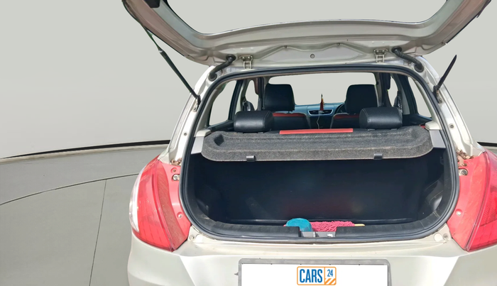 2012 Maruti Swift VXI, Petrol, Manual, 2,31,080 km, exterior