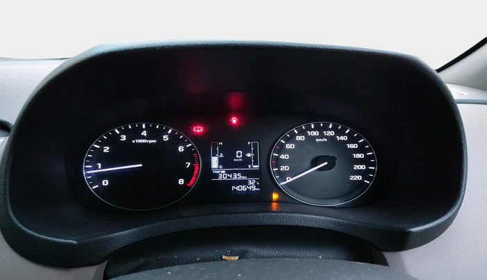 2017 Hyundai Creta E PLUS 1.6 PETROL, Petrol, Manual, 1,40,649 km, interior