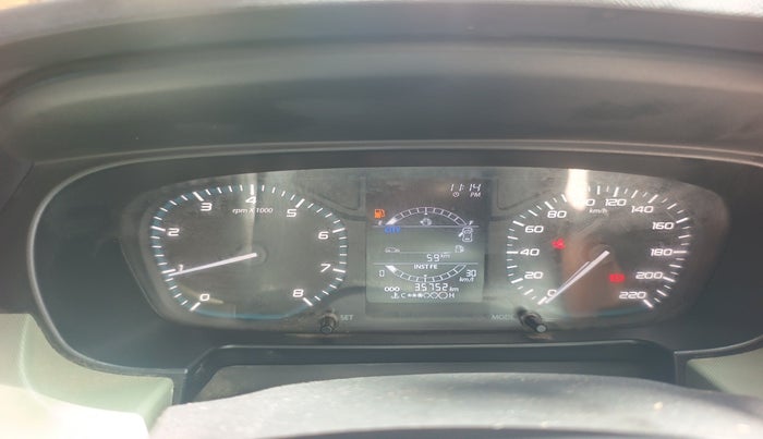 2022 Tata PUNCH ADVENTURE MT, Petrol, Manual, 35,752 km, interior