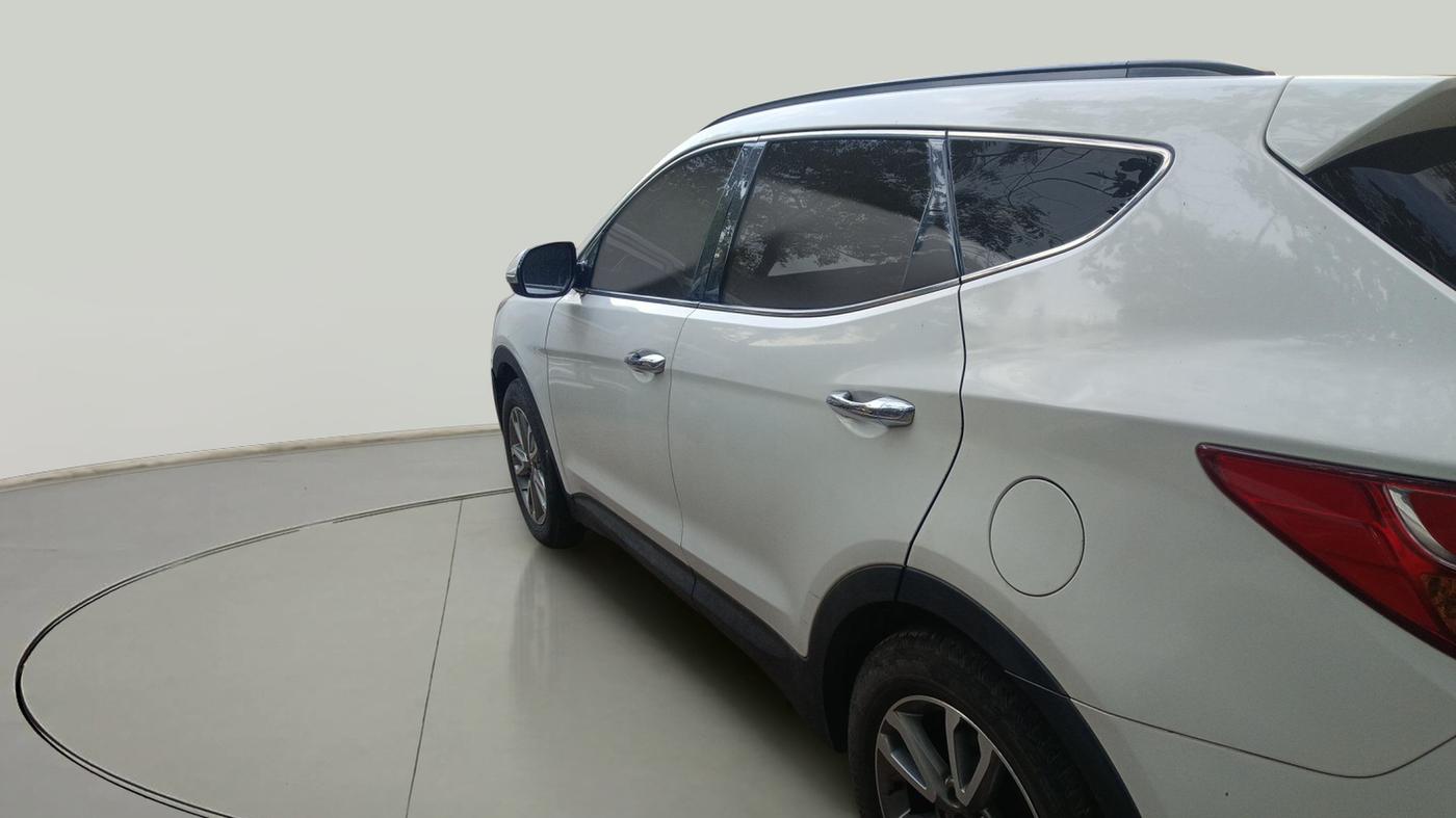 2016 Hyundai Santa Fe 2 WD AT, Diesel, Automatic, 79,959 km, exterior