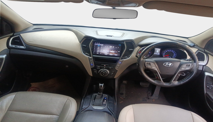 2016 Hyundai Santa Fe 2 WD AT, Diesel, Automatic, 79,959 km, interior
