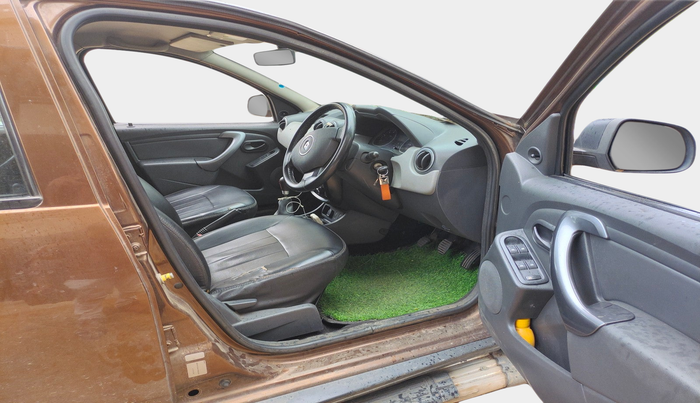 2013 Renault Duster 85 PS RXE DIESEL, Diesel, Manual, 1,14,004 km, interior