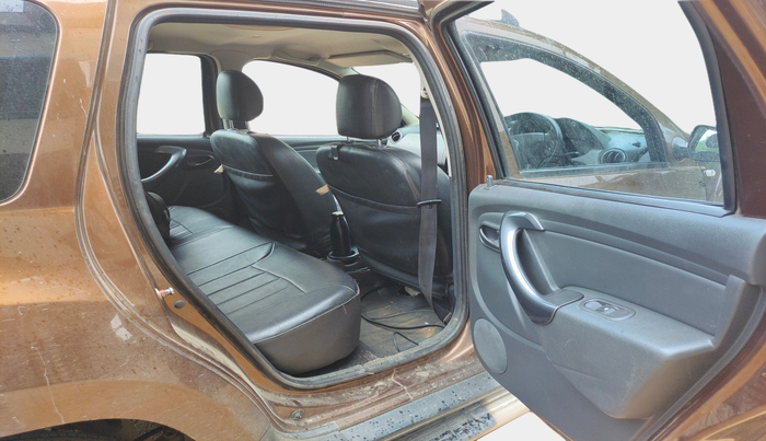 2013 Renault Duster 85 PS RXE DIESEL, Diesel, Manual, 1,14,004 km, interior