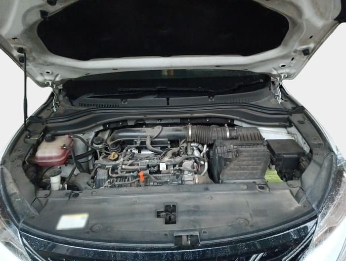2022 Mahindra XUV700 AX 7 P MT 7 STR, Petrol, Manual, 52,925 km, exterior