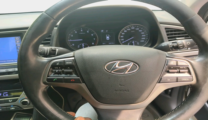 2017 Hyundai New Elantra 2.0 SX(O) AT PETROL, Petrol, Automatic, 54,914 km, interior