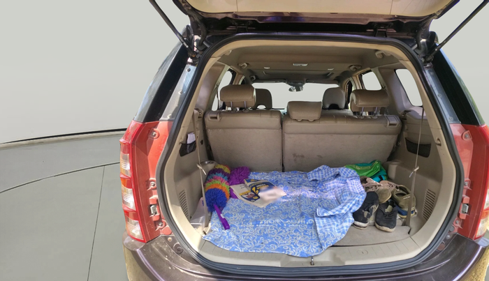 2015 Mahindra XUV500 W10, Diesel, Manual, 1,34,741 km, exterior