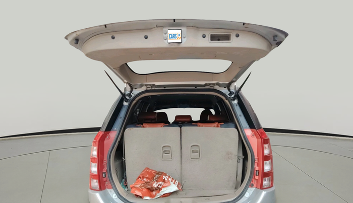 2015 Mahindra XUV500 W8, Diesel, Manual, 75,980 km, exterior