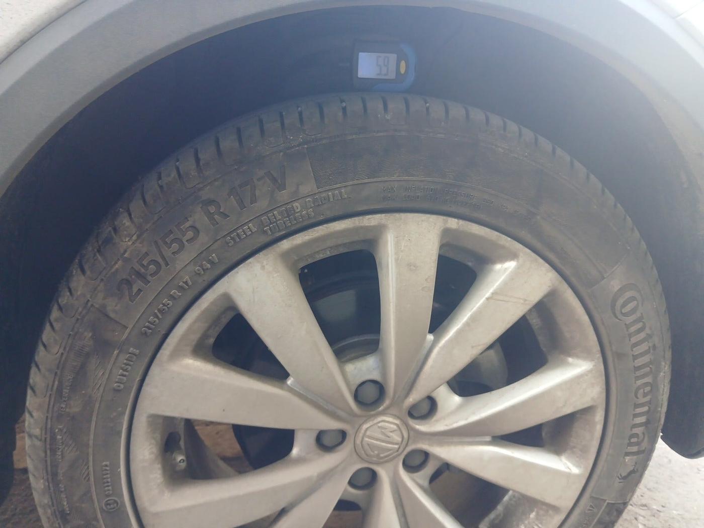 2024 MG ASTOR Select 1.5 MT (Ivory), Petrol, Manual, 7,767 km, tyre