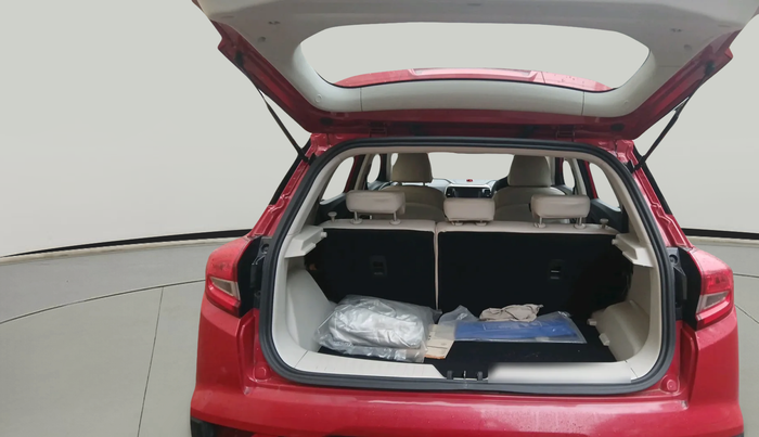 2022 Mahindra XUV300 W8 (O) 1.2 PETROL AMT, Petrol, Automatic, 7,982 km, exterior