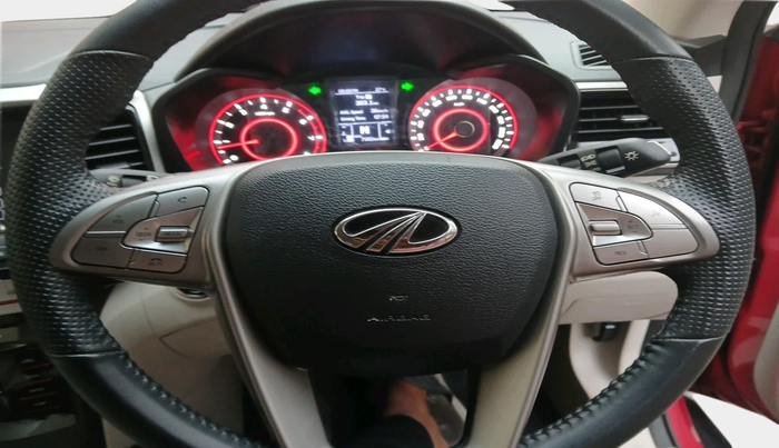 2022 Mahindra XUV300 W8 (O) 1.2 PETROL AMT, Petrol, Automatic, 7,982 km, interior