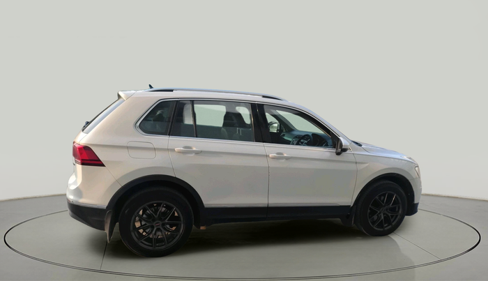 2018 Volkswagen TIGUAN HIGHLINE TDI AT, Diesel, Automatic, 1,11,627 km, exterior