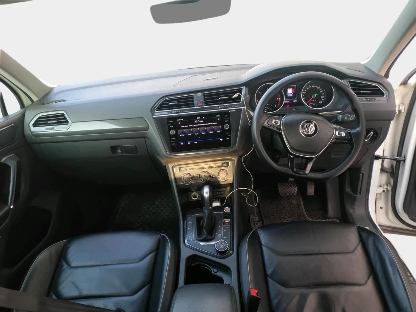 2018 Volkswagen TIGUAN HIGHLINE TDI AT, Diesel, Automatic, 1,11,627 km, interior