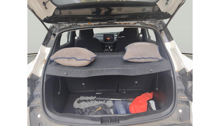 2023 Renault Kiger RXZ AMT, Petrol, Automatic, 5,821 km, exterior