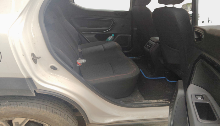 2023 Renault Kiger RXZ AMT, Petrol, Automatic, 5,821 km, interior