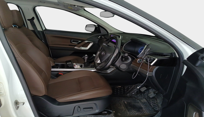2022 Tata Harrier XZ PLUS 2.0L, Diesel, Manual, 31,046 km, interior