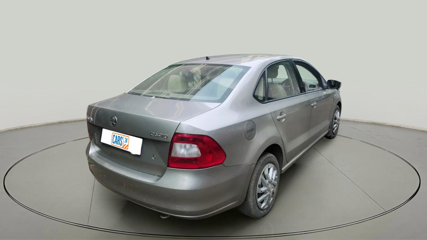 2014 Skoda Rapid 1.5 TDI CR AMBITION PLUS, Diesel, Manual, 1,08,930 km, exterior