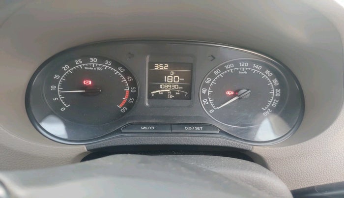 2014 Skoda Rapid 1.5 TDI CR AMBITION PLUS, Diesel, Manual, 1,08,930 km, interior