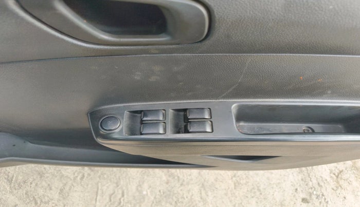 2012 Chevrolet Beat LT DIESEL, Diesel, Manual, 1,42,253 km, interior