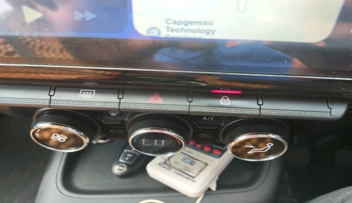 2020 Nissan MAGNITE XV PREMIUM TURBO (O), Petrol, Manual, 55,012 km, interior