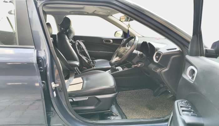 2020 Hyundai VENUE SX 1.5 CRDI, Diesel, Manual, 81,729 km, interior