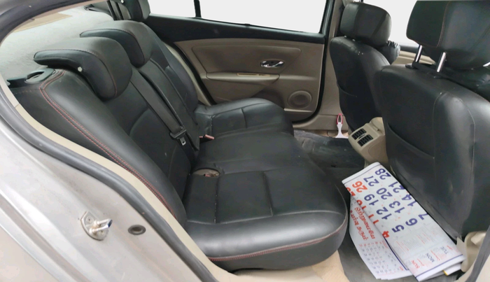 2012 Renault Fluence 1.5 E2, Diesel, Manual, 1,16,090 km, interior