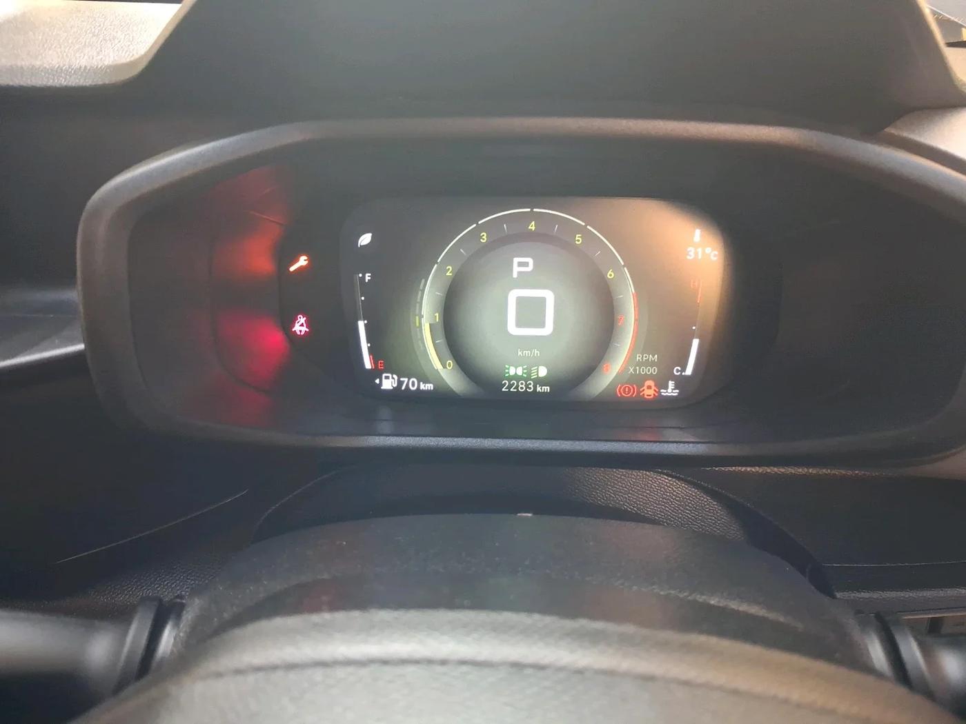 2025 CITROEN C3 Shine 1.2 Turbo AT, Petrol, Automatic, 2,283 km, interior