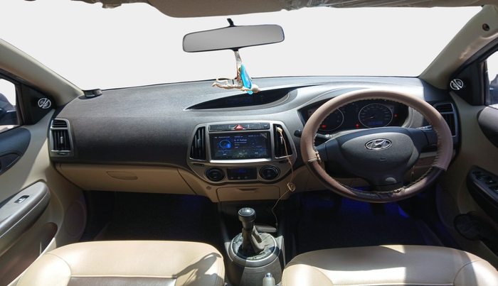 2013 Hyundai i20 MAGNA 1.2, Petrol, Manual, 42,198 km, interior