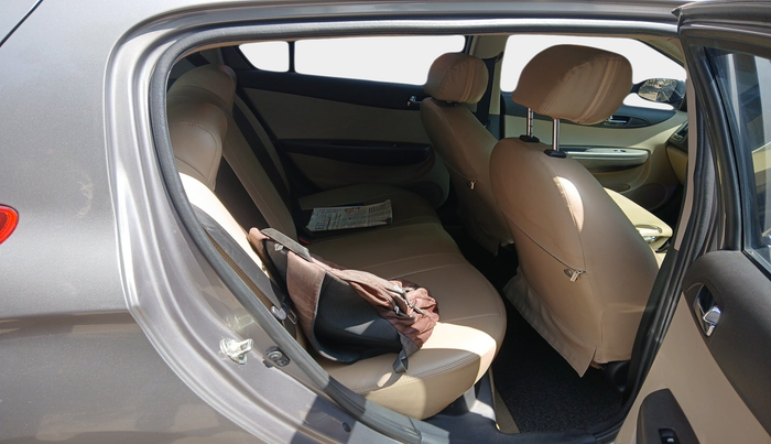 2013 Hyundai i20 MAGNA 1.2, Petrol, Manual, 42,198 km, interior