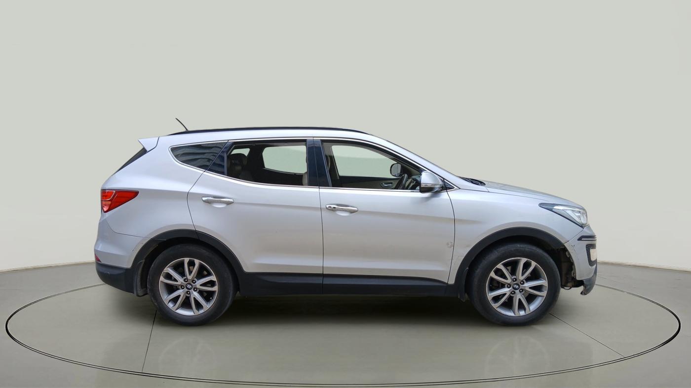 2016 Hyundai Santa Fe 4 WD AT, Diesel, Automatic, 1,08,822 km, exterior