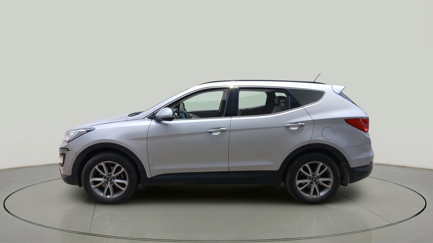 2016 Hyundai Santa Fe 4 WD AT, Diesel, Automatic, 1,08,822 km, exterior