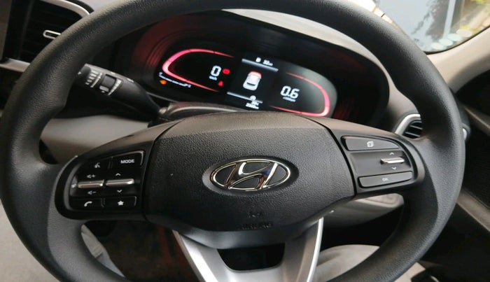 2025 Hyundai VENUE S 1.2, Petrol, Manual, 2,302 km, interior