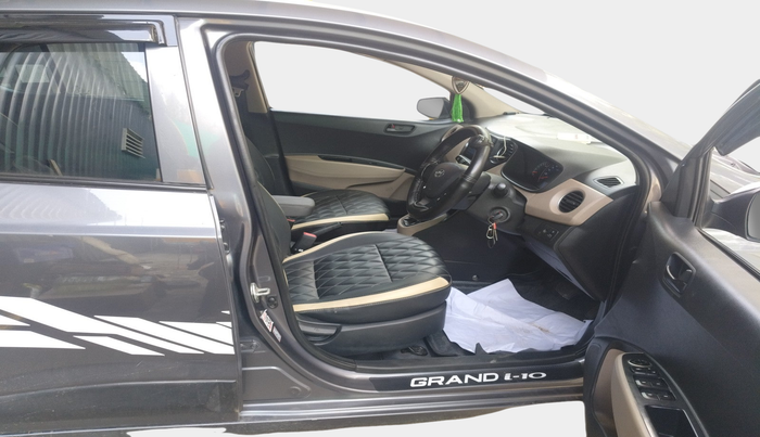 2017 Hyundai Grand i10 MAGNA AT 1.2 KAPPA VTVT, Petrol, Automatic, 36,715 km, interior