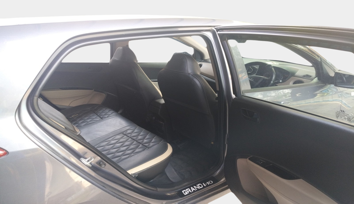 2017 Hyundai Grand i10 MAGNA AT 1.2 KAPPA VTVT, Petrol, Automatic, 36,715 km, interior